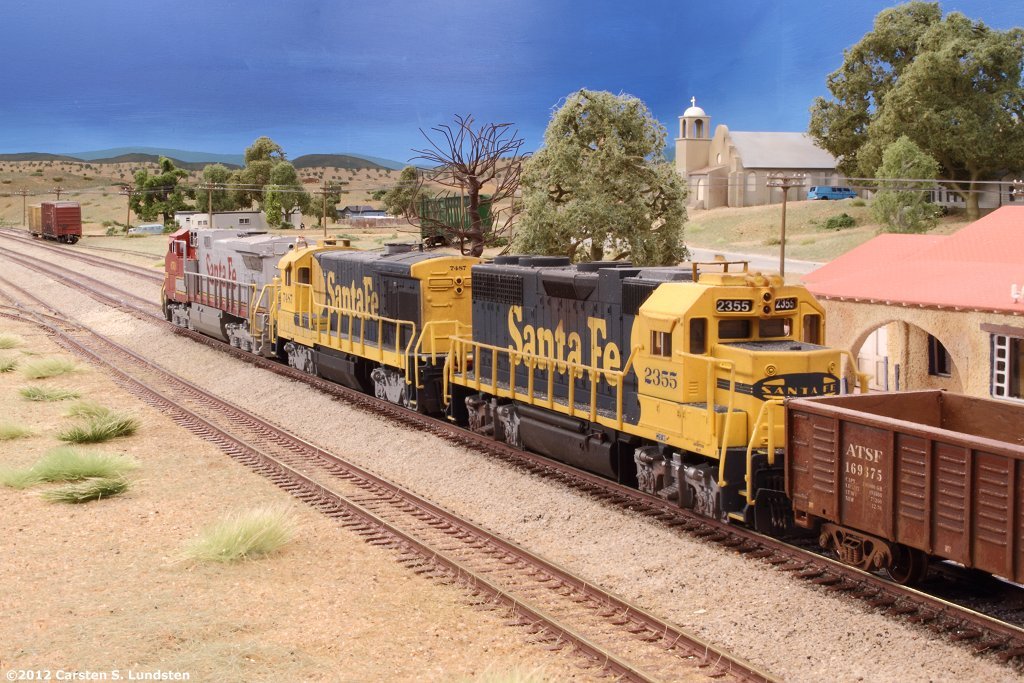 The N-scale ATSF Northern Line